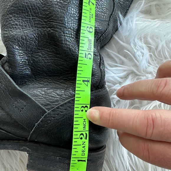 Frye Veronica Short Boot - women's size 11 - Picture 5 of 13